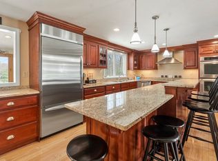 91 Hunter Rd, Uxbridge, MA 01569