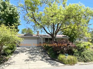 1004 Windsor Dr, Lafayette, CA 94549
