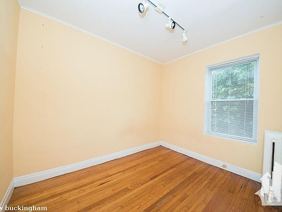 2nd image of 650 W Buckingham Pl #415
