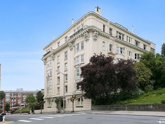 4th image of 1925 Gough St #11