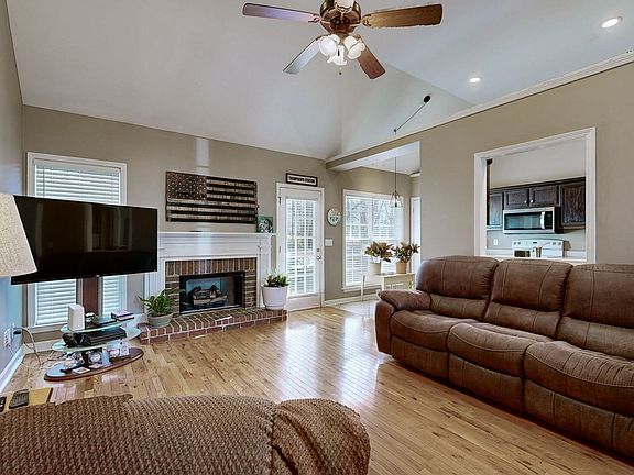 5th image of 1334 Branchside Ct