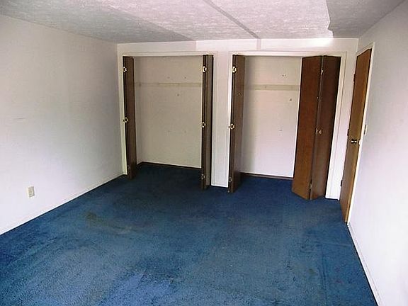 5th image of 1627 Villa South Dr