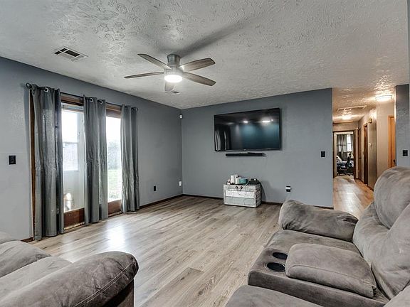 5th image of 7017 NW 28th St