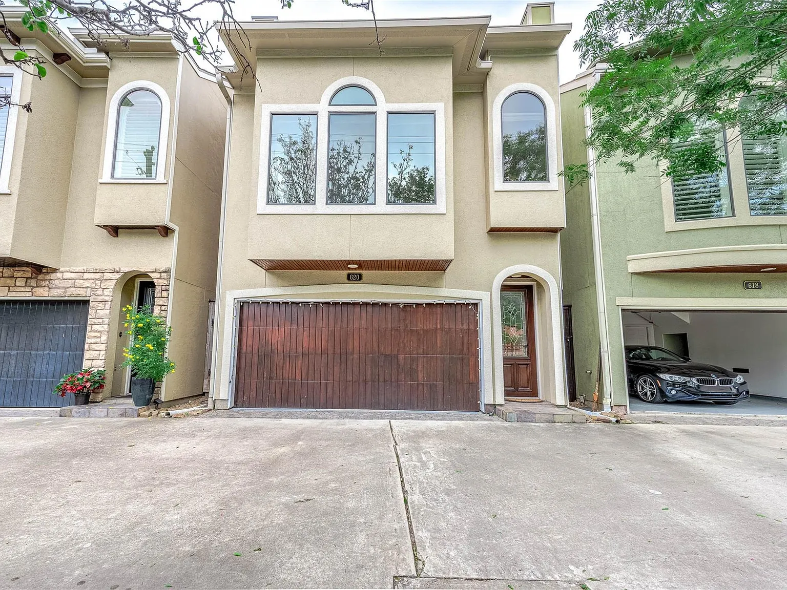 3 bed, 2.5 bath, 2064 sqft, $3,250 — Photo 2