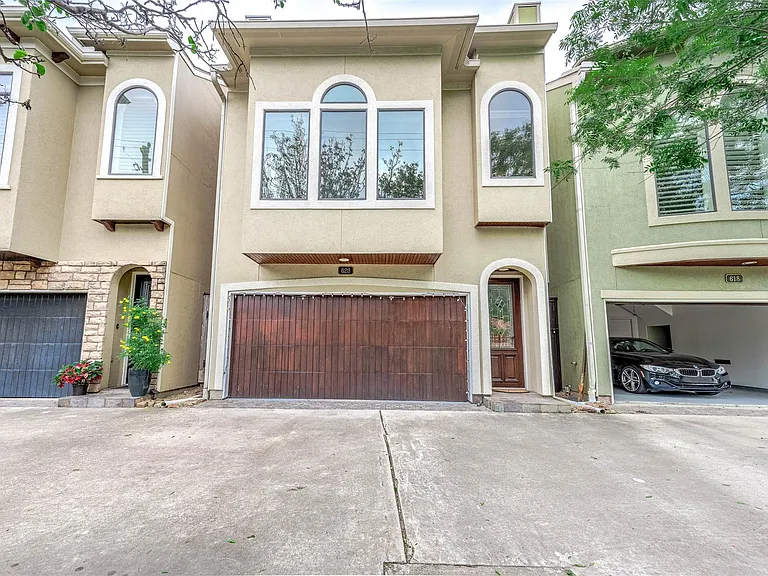 620 Westcott St — Photo 1