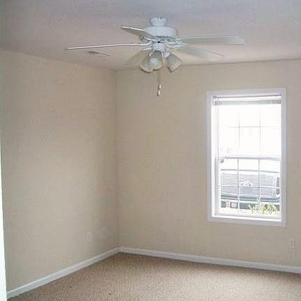 3rd image of 104 Thermal Ct APT A