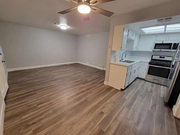 3rd image of 6076 La Prada St APT 10