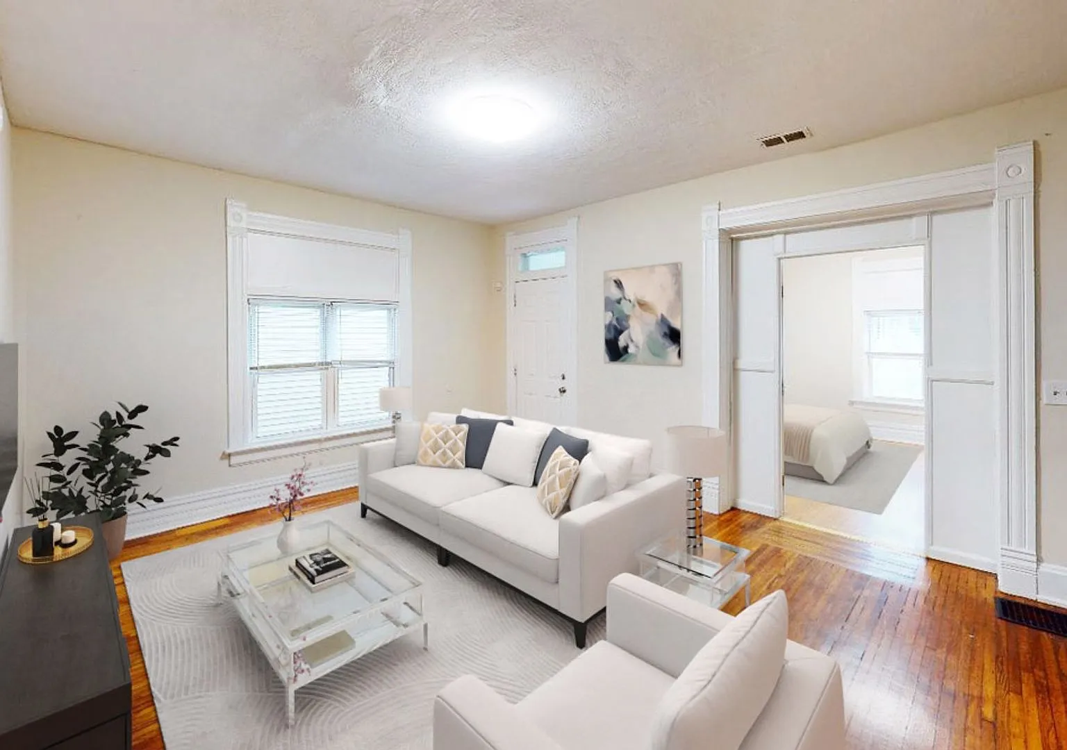 4 Bedrooms + 1.5 Baths Beautiful Single Family House- Showing Now - For August 2027! Inquire Today! — Photo 1