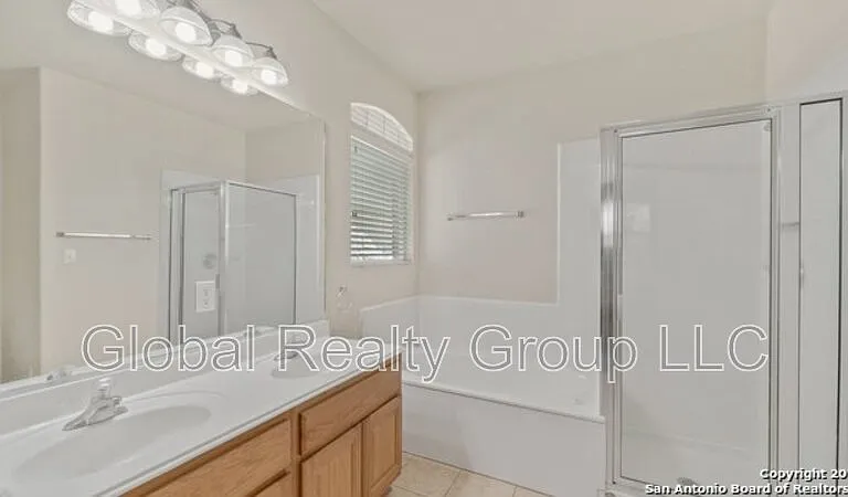 501 Ginsberg Dr — Photo 10