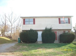 230 W Eagle Pass Rd, Elizabethtown, KY 42701