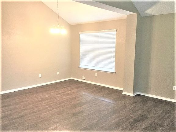 3rd image of 2705 Bent Brook Dr