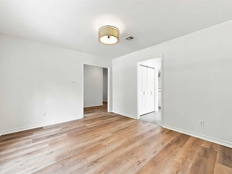 6215 Queensloch Dr — Photo 17