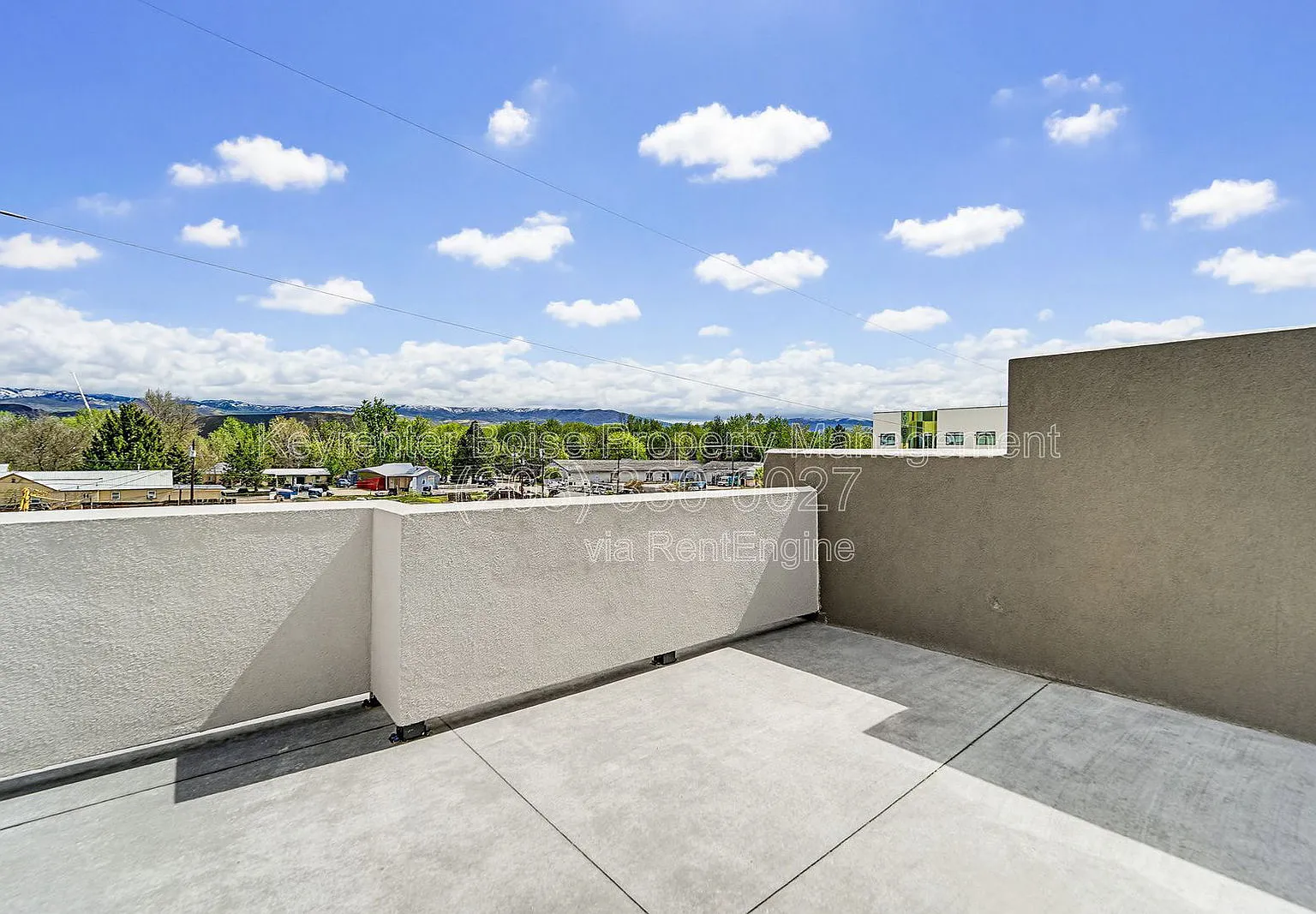 4 bed, 4.0 bath, 1700 sqft, $2,995 — Photo 1