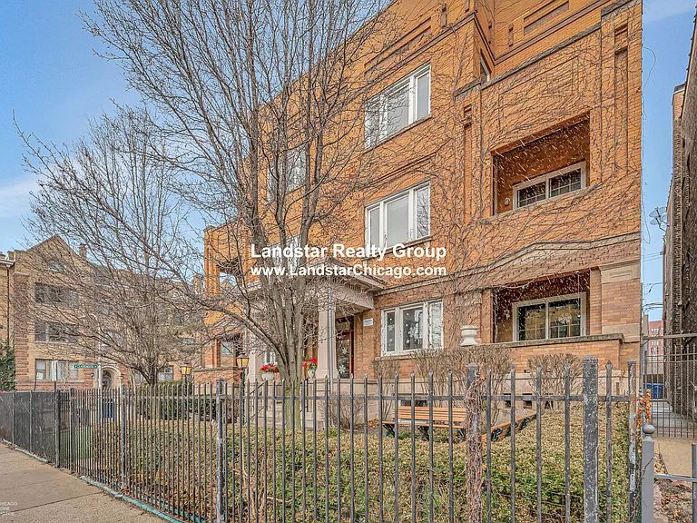 754 W Bittersweet Pl #3 — Photo 33