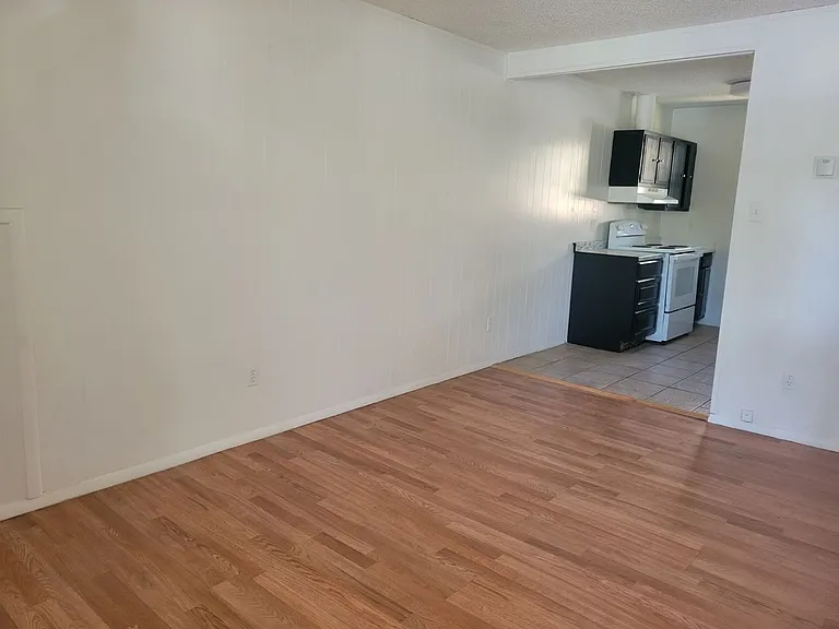 201 Upper Terrace Dr — Photo 4