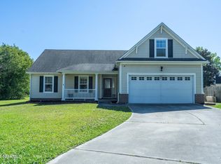 118 Sweet Briar Ct, New Bern, NC 28562