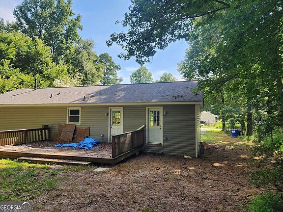 5th image of 561 Knollwood Dr