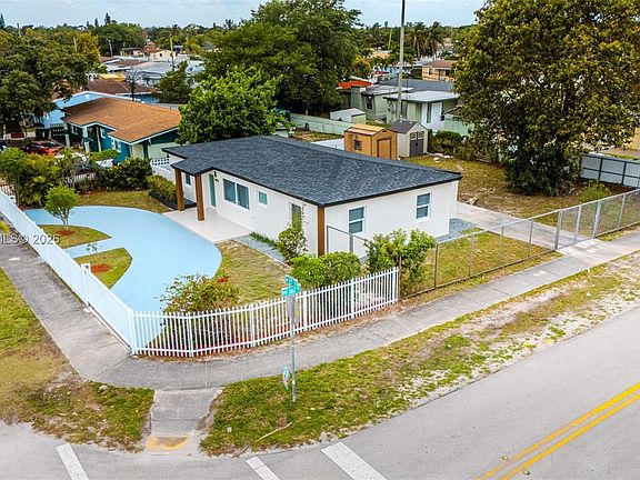 2nd image of 16050 NW 27th Ct