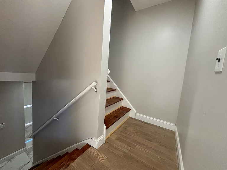 559 Sherman Pkwy #R — Photo 14