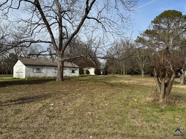 306 Sylvan Dr, Kathleen, GA 31047