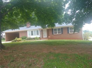 4783 Kennedy St, Hickory, NC 28602