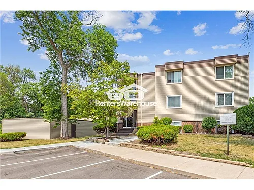 10840 Rockford Rd Photo 1