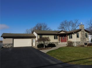 1607 Manitou Rd, Rochester, NY 14626