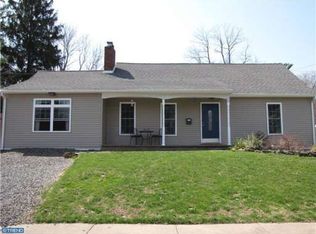 20 Oak Ave, Chalfont, PA 18914