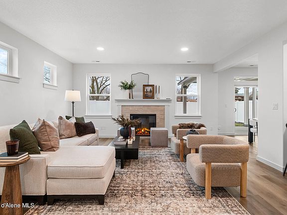 2nd image of 13391 N Loveland Way