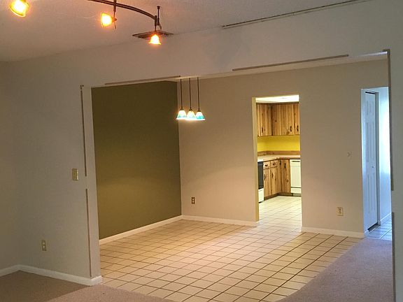 2nd image of 39 Tomoka Meadows Blvd