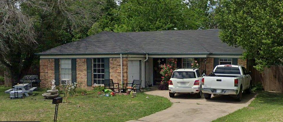 1st image of 3905 Strawberry Ct