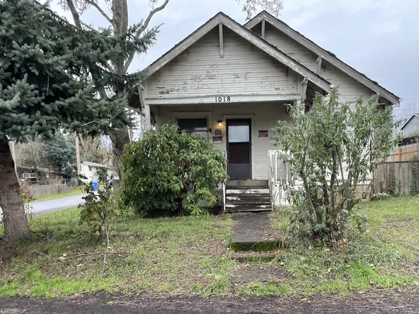 1018 W 37th St, Vancouver, WA 98660