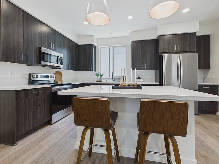Solaterra Granada Hills — Photo 18