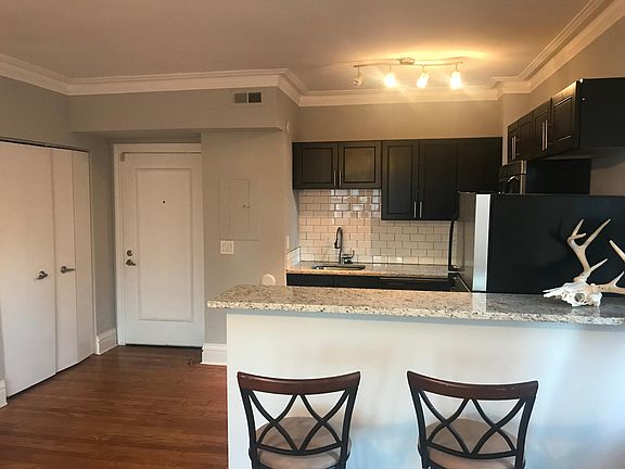 5th image of 4402 McPherson Ave