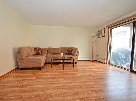 5th image of 14830 Ketelaar Dr #809