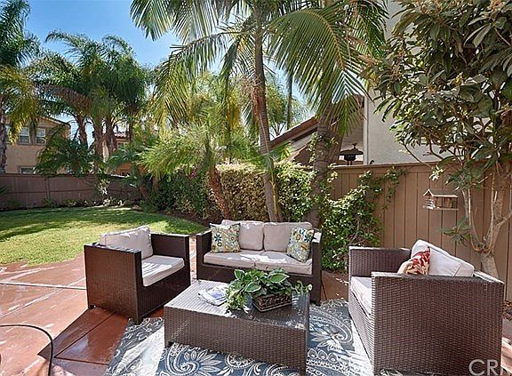 5th image of 8294 E Kingsdale Ln