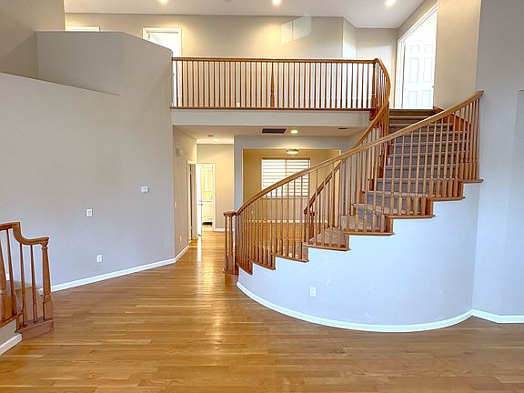 3rd image of 152 El Rancho Dr