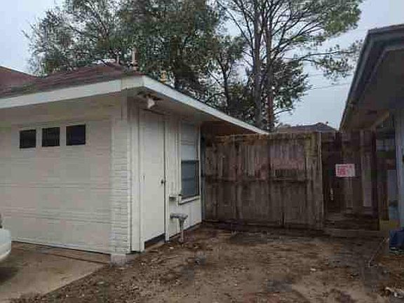 2nd image of 16203 Barbarossa Dr