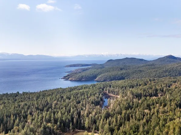 333 Main Rd, Lasqueti, BC V0R 2J0