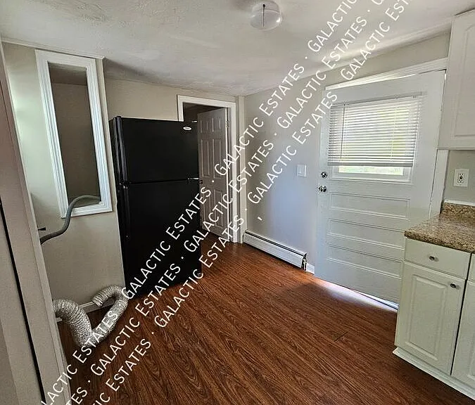 27 Ferry St — Photo 10