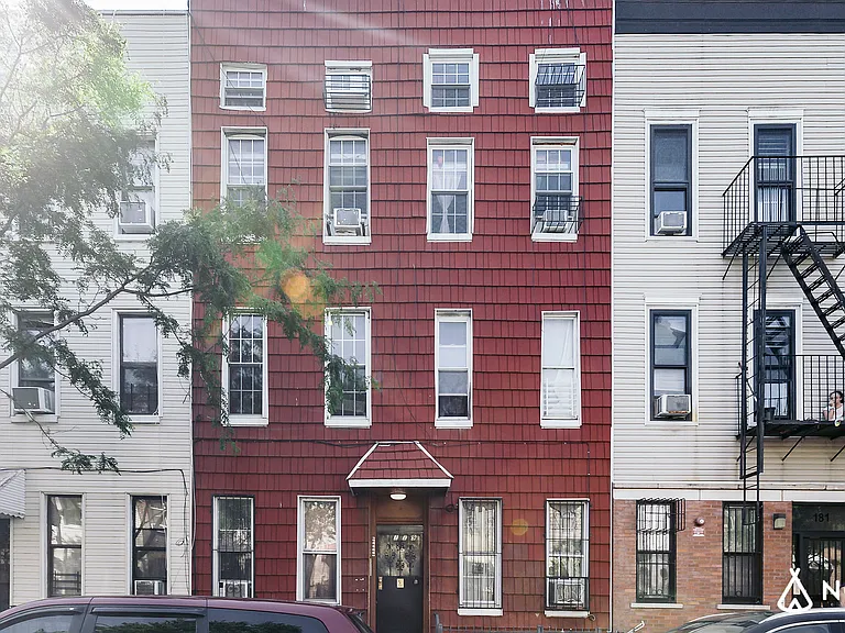 179 Stanhope St #2L — Photo 10