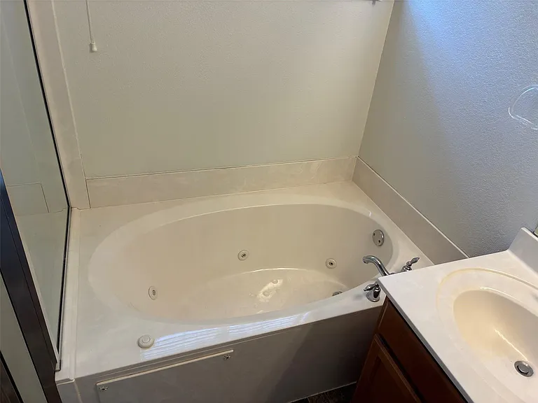 9201 Brodie Ln #5101 — Photo 16