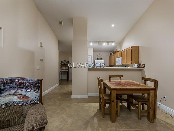 5th image of 3421 Conan St Unit 102