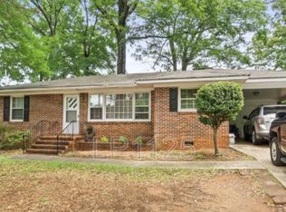 1011 W Poplar St, Griffin, GA 30224