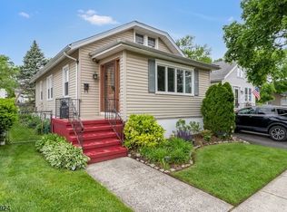 142 Hillcrest Ave, Cranford, NJ 07016