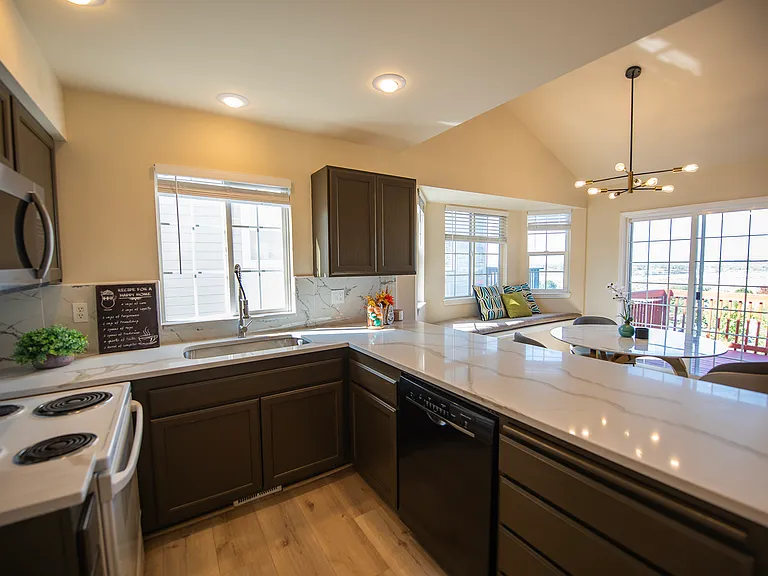 2866 E Eastgate Dr — Photo 13