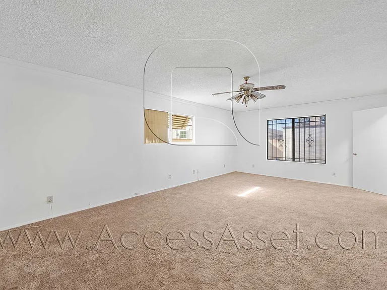 1700 Walden Ln — Photo 22