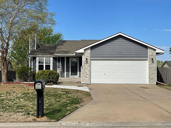 3rd image of 2111 Sherwood Ave