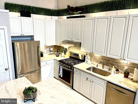 2nd image of 501 Hungerford Dr APT 310