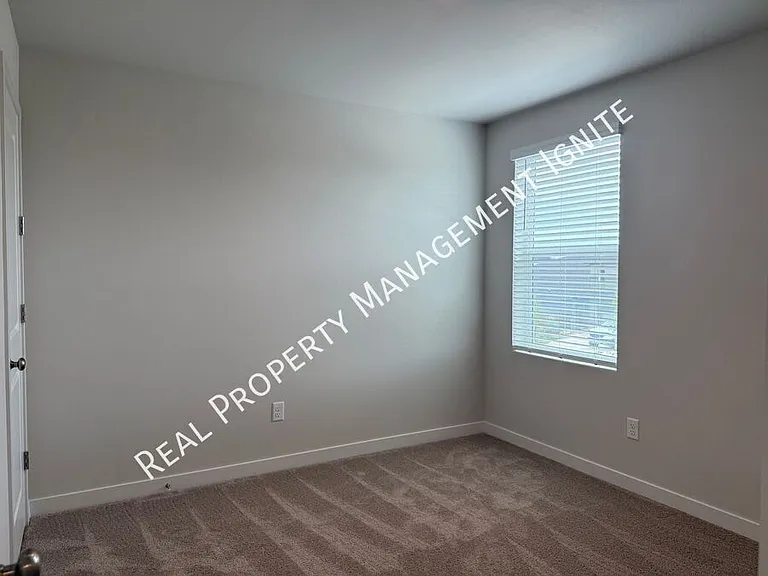 21237 SE Pelee Dr — Photo 12